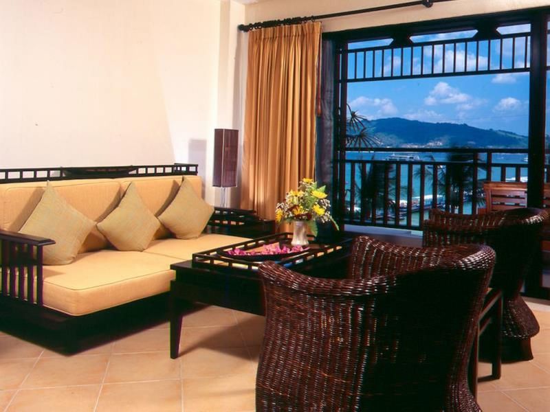 Avantika Boutique Hotel Patong Exteriör bild