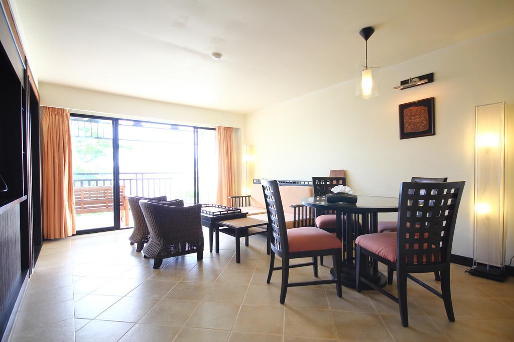 Avantika Boutique Hotel Patong Exteriör bild
