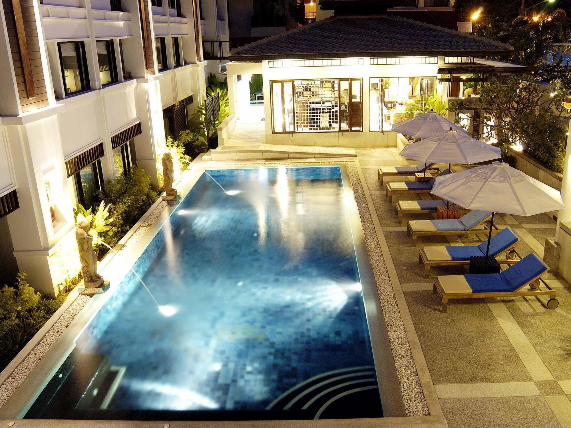 Avantika Boutique Hotel Patong Exteriör bild